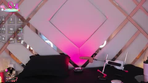 Snapshot of mariee_rosee chatting on October 15, 2025, 10:32 pm Mary online show from October 15, 2025, 10:32 pm