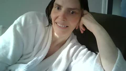 Snapshot of mariejojo chatting on November 19, 2025, 3:45 pm Mariejojo online show from November 19, 2025, 3:45 pm