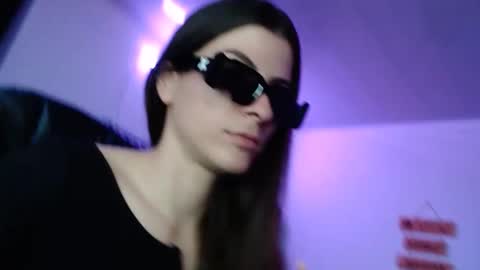 Mariie online show from February 8, 2025, 10:29 pm