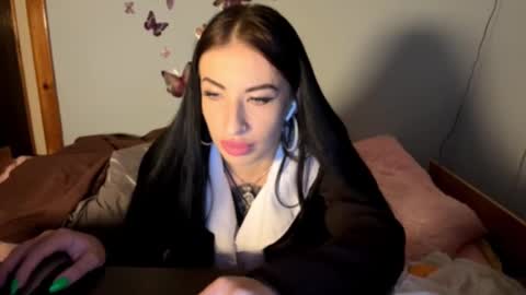 Hanna online show from November 11, 2025, 4:07 pm