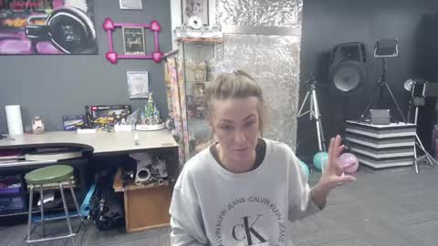 Marie Ann Waters online show from January 2, 2025, 11:38 pm