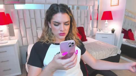 mariiahneedles online show from January 28, 2025, 12:05 am