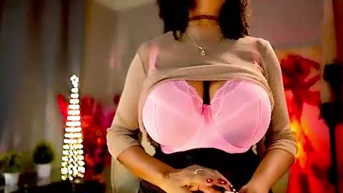Snapshot of mariicha chatting on July 19, 2026, 7:12 am Nikita - Scroll down and read my bio please. New Pictures in Bio online show from July 19, 2026, 7:12 am