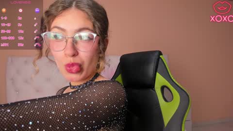 mariie_tayy online show from January 23, 2025, 7:40 pm