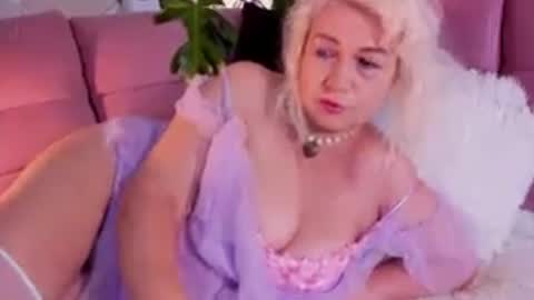 Snapshot of marilin_m chatting on June 13, 2026, 4:49 pm MARILIN online show from June 13, 2026, 4:49 pm
