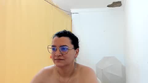 Snapshot of marilyn_garcia chatting on May 16, 2026, 2:16 pm MARILYN SEXY online show from May 16, 2026, 2:16 pm