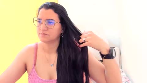 Snapshot of marilyn_garcia chatting on May 24, 2026, 4:56 pm MARILYN SEXY online show from May 24, 2026, 4:56 pm