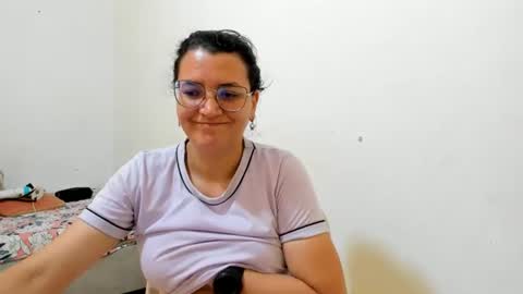 Snapshot of marilyn_garcia chatting on June 15, 2026, 3:25 pm MARILYN SEXY online show from June 15, 2026, 3:25 pm