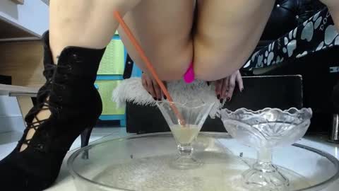 marilyn_jon3s online show from December 15, 2024, 9:53 pm