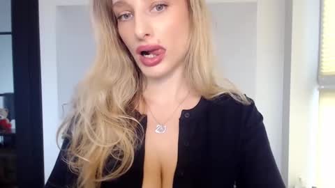 MarilynDevilish online show from January 29, 2025, 11:30 am