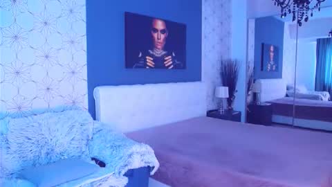 Snapshot of marimais chatting on October 14, 2025, 6:36 am Mary Mais online show from October 14, 2025, 6:36 am