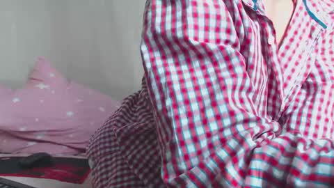 FOREVER YOURS online show from January 12, 2025, 4:42 am