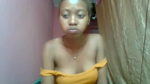 Snapshot of marinagold69 chatting on July 10, 2026, 2:52 pm marinagold69 online show from July 10, 2026, 2:52 pm