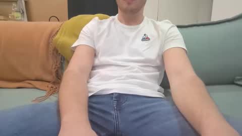 Snapshot of mario_pseudo chatting on March 1, 2026, 8:33 pm Mario online show from March 1, 2026, 8:33 pm