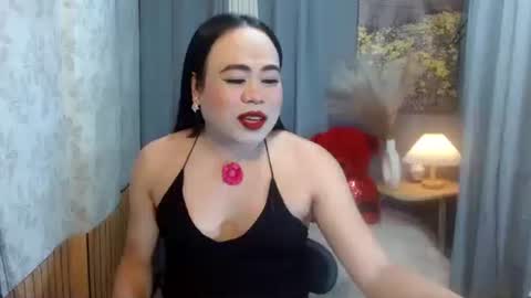 LEAH online show from March 8, 2026, 8:01 pm