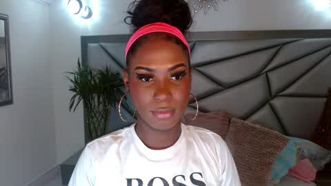 Snapshot of mariposahorny chatting on November 19, 2025, 2:06 pm Nathaly online show from November 19, 2025, 2:06 pm