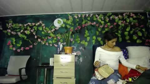 Maritza Ferrer -Samara Beltran online show from December 13, 2024, 3:27 am