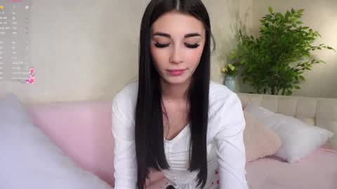 Mari online show from April 28, 2026, 4:12 pm