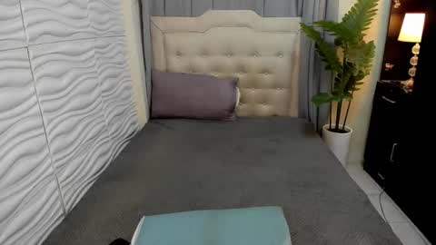 Snapshot of marjorieandersonxxx chatting on October 10, 2025, 1:43 pm IM YOUR BABE GIRL LYCA online show from October 10, 2025, 1:43 pm