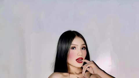 IM YOUR BABE GIRL LYCA online show from June 18, 2026, 9:14 am