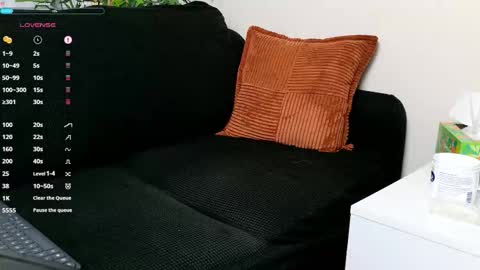 Mark online show from February 12, 2026, 9:43 pm