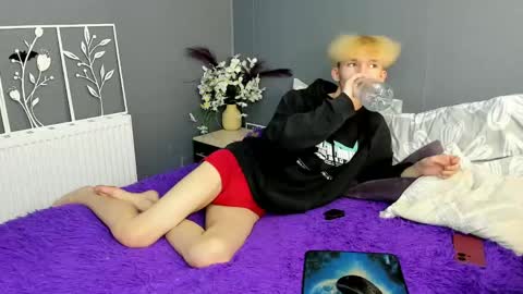 mark_brain online show from April 23, 2026, 12:04 pm