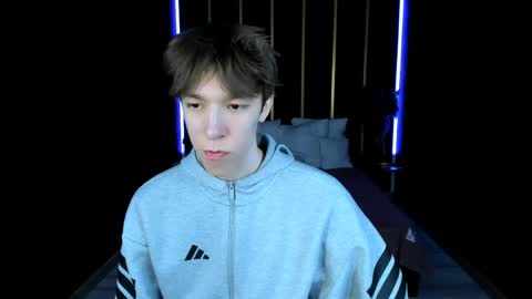 Mark online show from April 20, 2026, 9:01 am