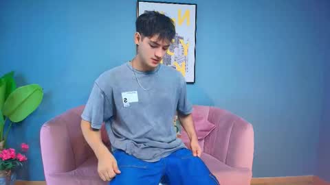 mark_evans1_ online show from October 14, 2025, 2:07 pm