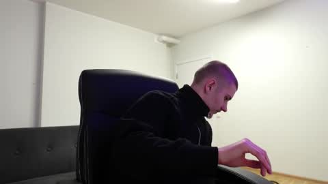 MARK KARSON online show from January 18, 2026, 1:15 pm