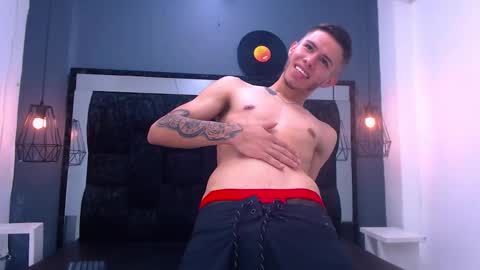 Snapshot of mark_pirs chatting on November 13, 2025, 9:47 pm Mark Pirs online show from November 13, 2025, 9:47 pm