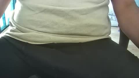 markcum89 online show from April 26, 2026, 2:31 am