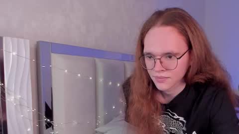 Snapshot of markglover chatting on October 3, 2025, 4:15 pm Mark online show from October 3, 2025, 4:15 pm