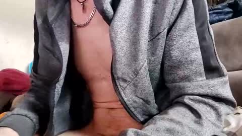 Snapshot of markinhobro chatting on April 12, 2026, 11:04 am markinhobro online show from April 12, 2026, 11:04 am