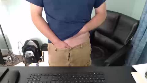 Snapshot of markinwest chatting on October 13, 2025, 6:08 pm MarkinWest online show from October 13, 2025, 6:08 pm