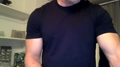 Snapshot of markk702 chatting on December 21, 2024, 3:47 am markk702 online show from December 21, 2024, 3:47 am