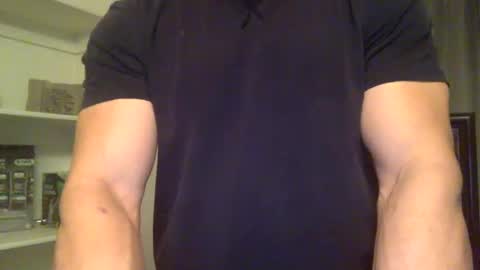 Snapshot of markk702 chatting on January 25, 2025, 1:10 am markk702 online show from January 25, 2025, 1:10 am