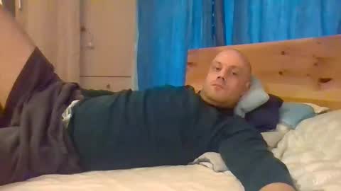 Snapshot of markus_7 chatting on September 24, 2025, 11:46 am markus_7 online show from September 24, 2025, 11:46 am