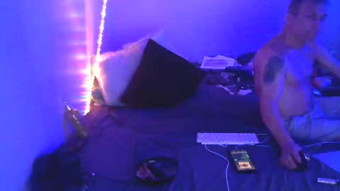 markymark101825061 online show from January 10, 2025, 1:53 am