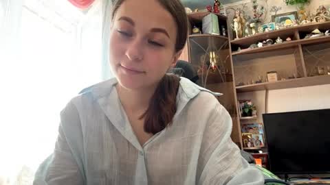 Lena online show from June 5, 2026, 6:52 am