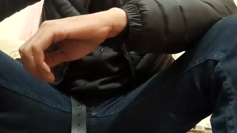 marocreda33 online show from March 11, 2025, 9:04 pm