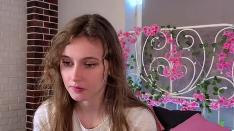 Snapshot of marquitamergel chatting on April 8, 2026, 9:42 am Andriella online show from April 8, 2026, 9:42 am