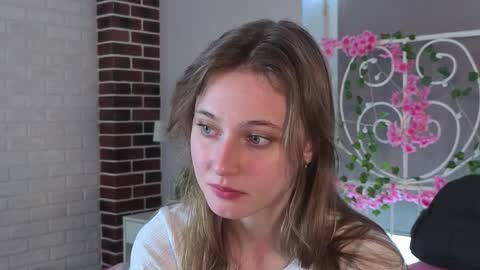 Snapshot of marquitamergel chatting on April 12, 2026, 9:36 am Andriella online show from April 12, 2026, 9:36 am