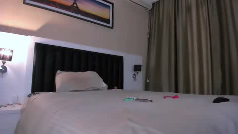 Snapshot of marrena_a chatting on February 20, 2026, 10:05 am -- Mari -- online show from February 20, 2026, 10:05 am