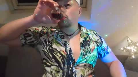 mars0481 online show from December 2, 2025, 1:11 am