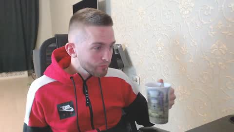 Marselle online show from January 8, 2025, 9:55 pm