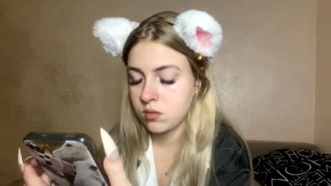 Snapshot of martadoe chatting on October 28, 2025, 9:06 pm Marta online show from October 28, 2025, 9:06 pm