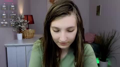 Snapshot of marthalune chatting on October 19, 2025, 10:38 am Martha online show from October 19, 2025, 10:38 am