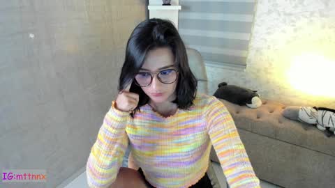Snapshot of martiiinaa_ chatting on January 15, 2025, 8:41 am Martina online show from January 15, 2025, 8:41 am