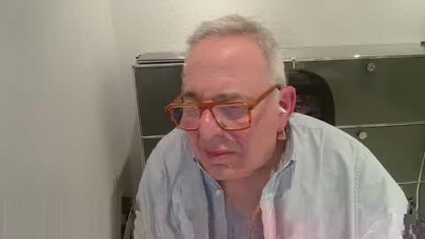 martin_1947 online show from March 31, 2026, 8:53 pm