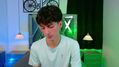 Snapshot of martin_williams_ chatting on January 10, 2026, 12:29 pm martin_williams_ online show from January 10, 2026, 12:29 pm